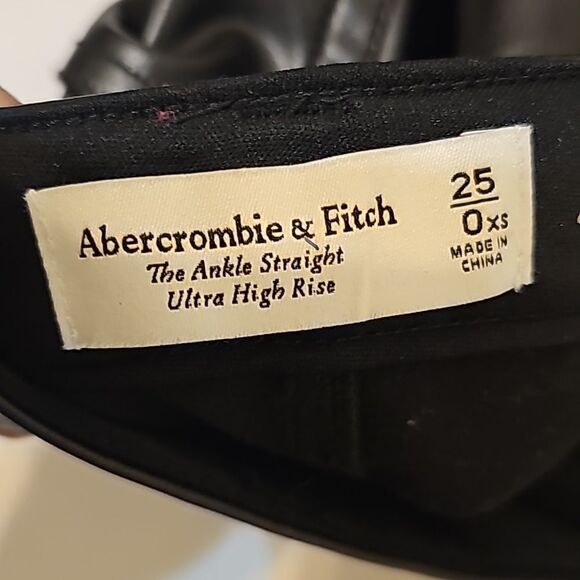- Abercrombie and Fitch vegan leather jeans size 25 - Picture 9 of 11